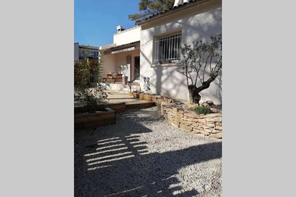 Maison 5 Personnes En Garrigue - Piscine-Spa Prive Langlade Exterior foto